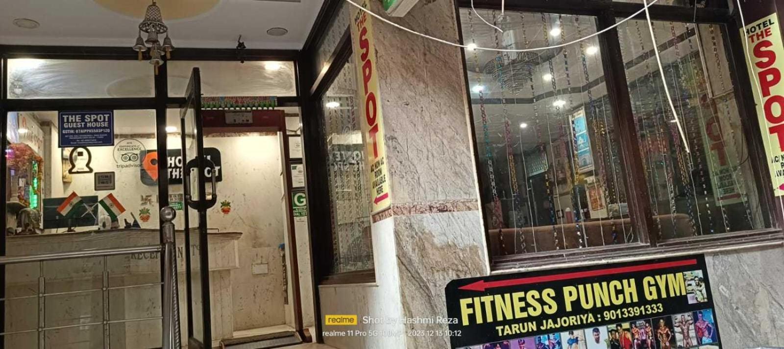 فندق أو واي او 2064 ذا سبوت نيودلهي المظهر الخارجي الصورة